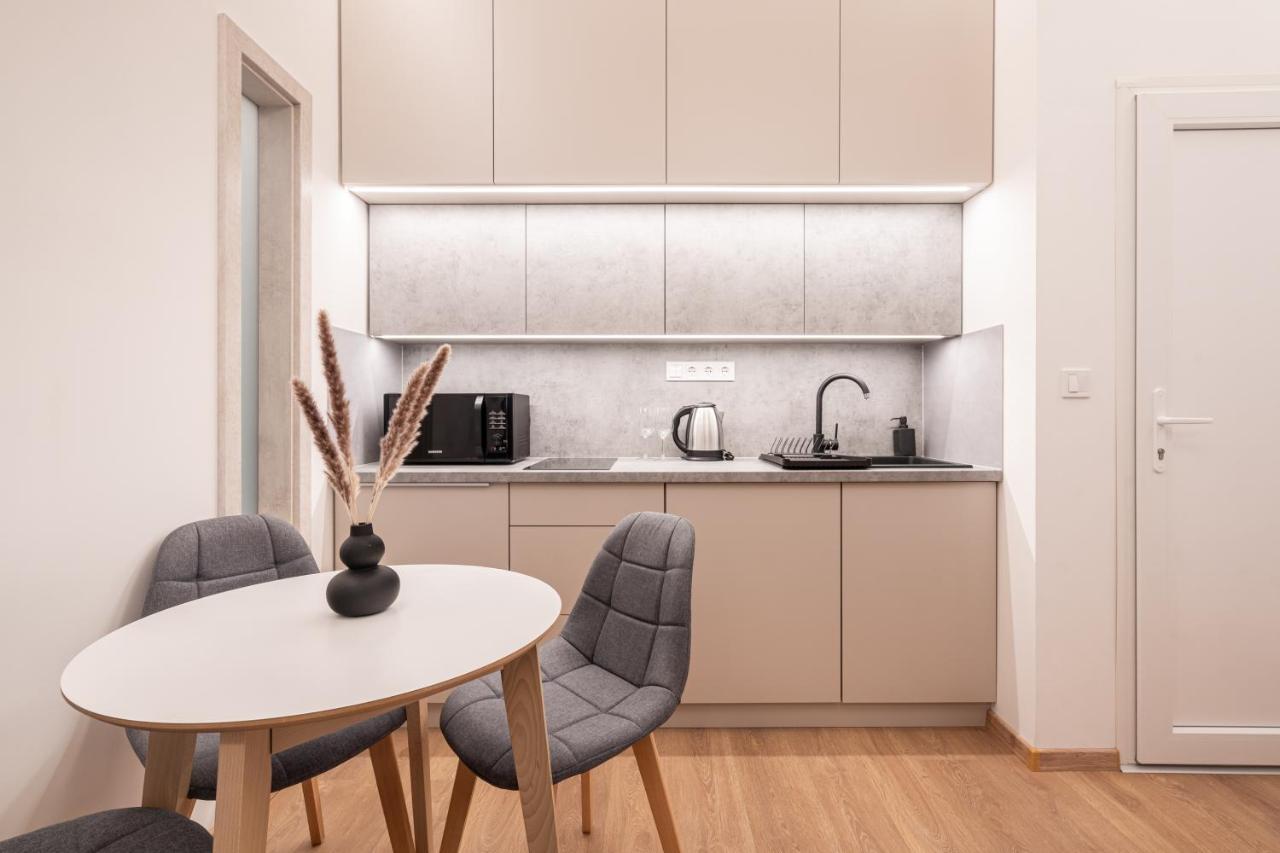 Kl31 - Central Residence - Klauzal Square By Bqa Budapest Bagian luar foto